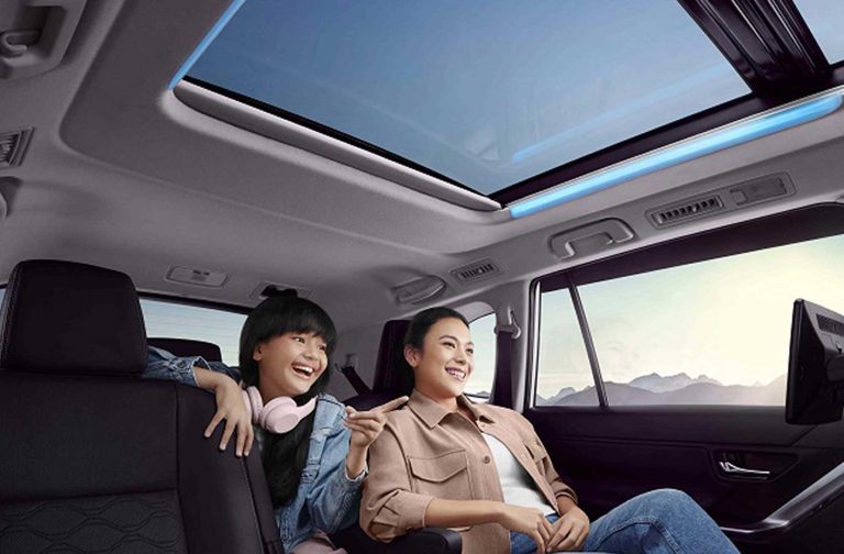 Tips Memilih Tingkat Kegelapan Kaca Film Mobil yang Aman dan Nyaman