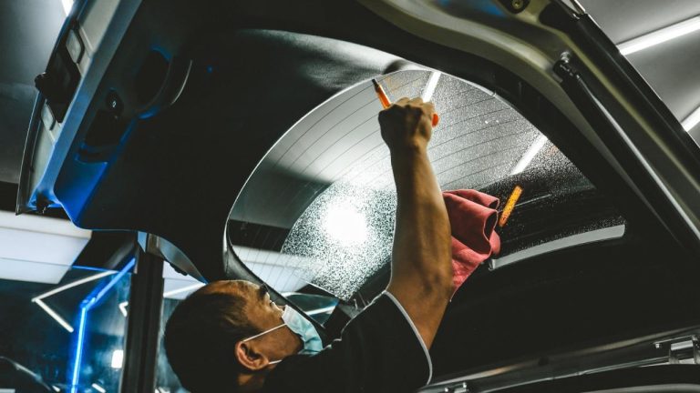 Rekomendasi Kaca Film Mobil Terbaik untuk Menahan Panas Matahari